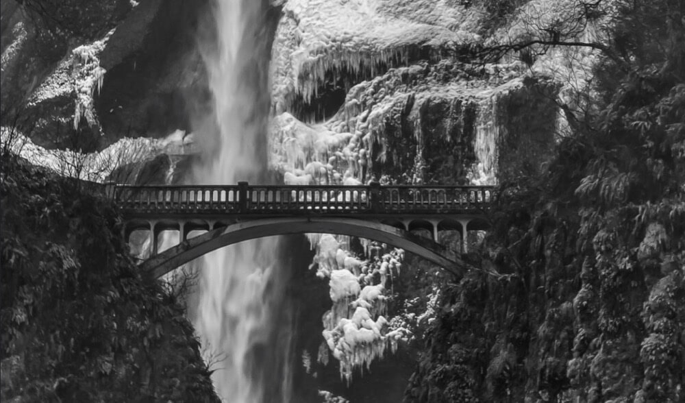 Jeff Oates - Multnomah Falls