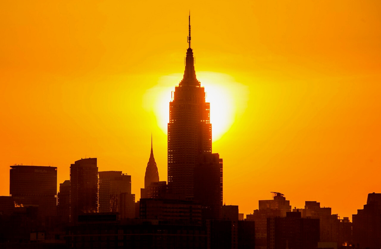 Anthony Quintano - Sunrise behind the Empire State Building in New York City