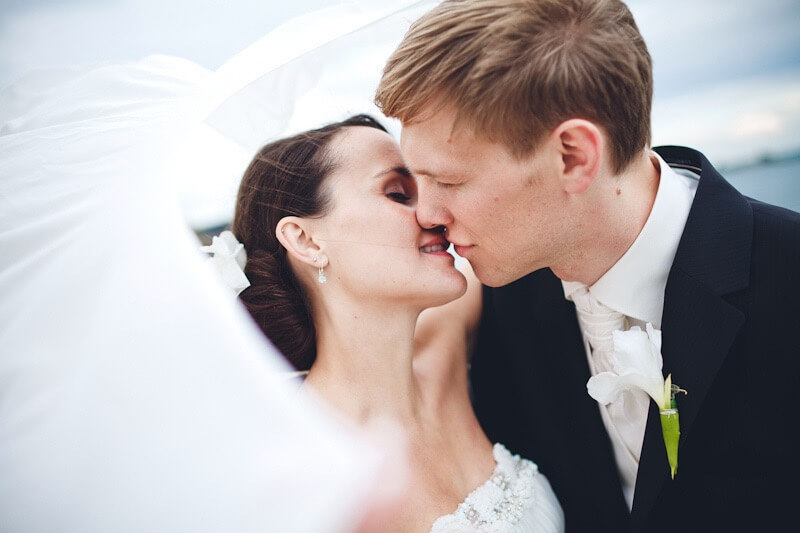 wedding kiss