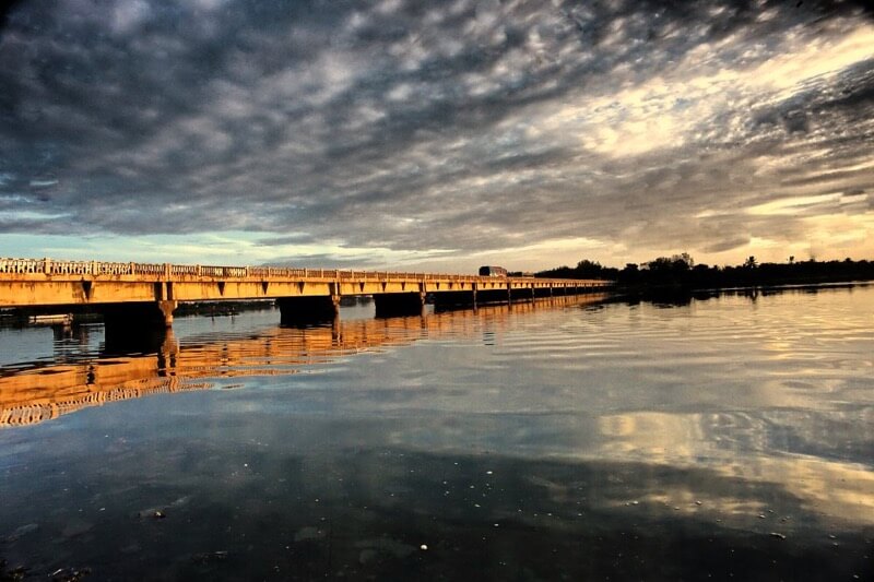 muttukadu river bridge