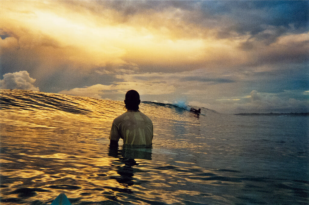 Roman Königshofer - catching a wave