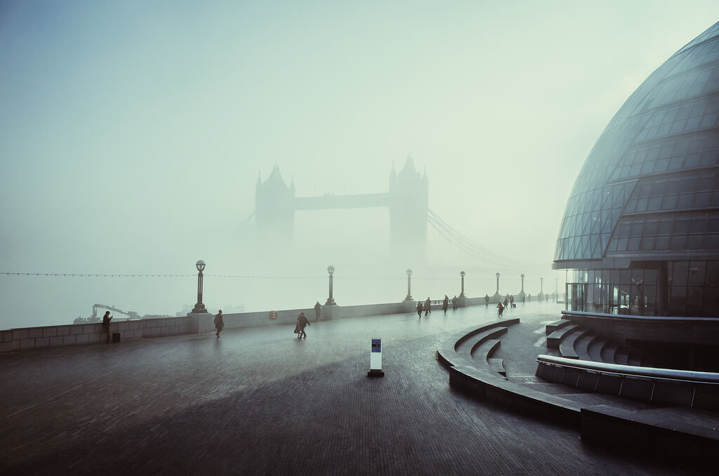 Morning fog, Tower Bridge