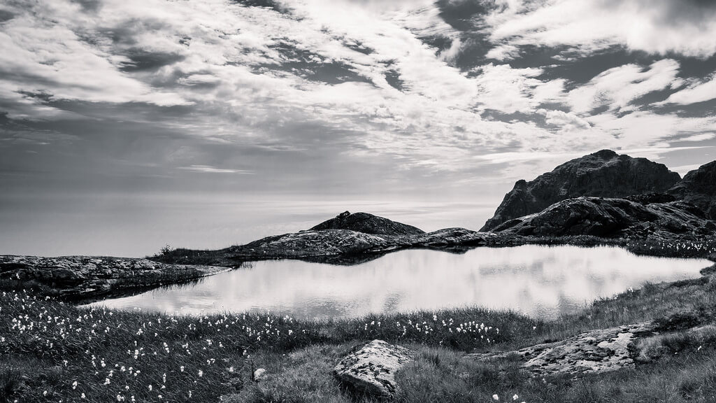 Ghislain Mary - Lake, sea and sky