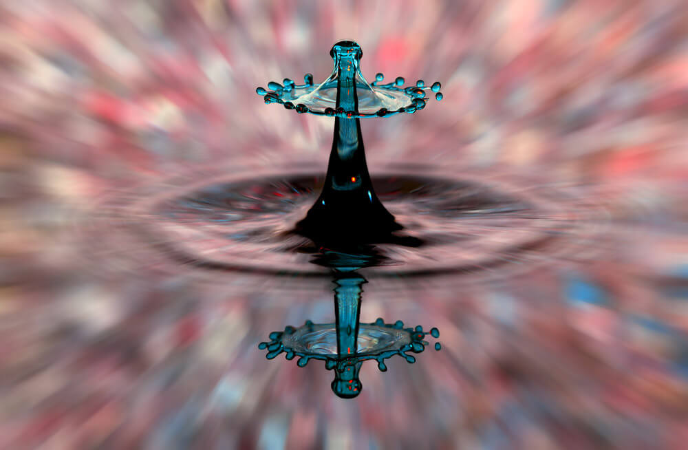 Corrie White - Zoom water drop
