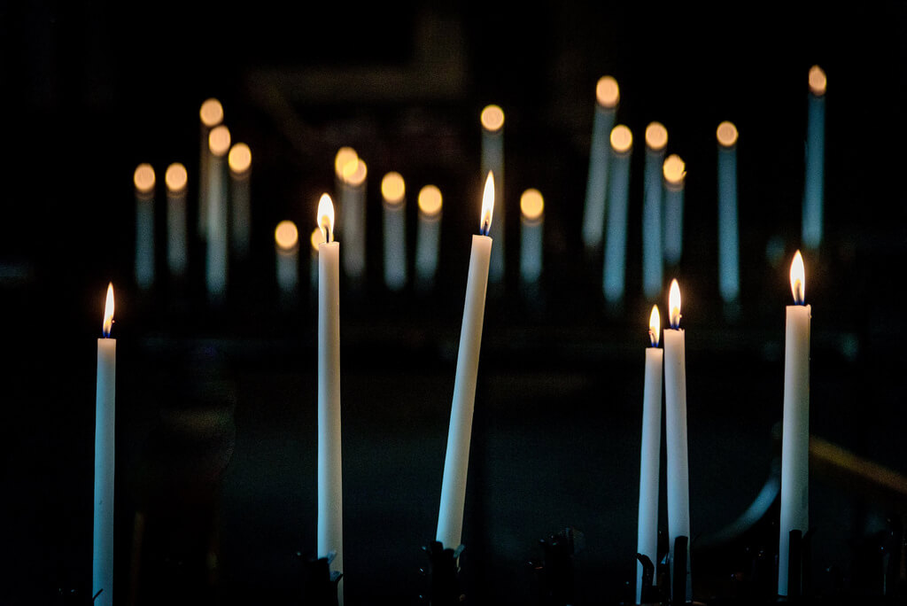 Nathalie - bokeh candles