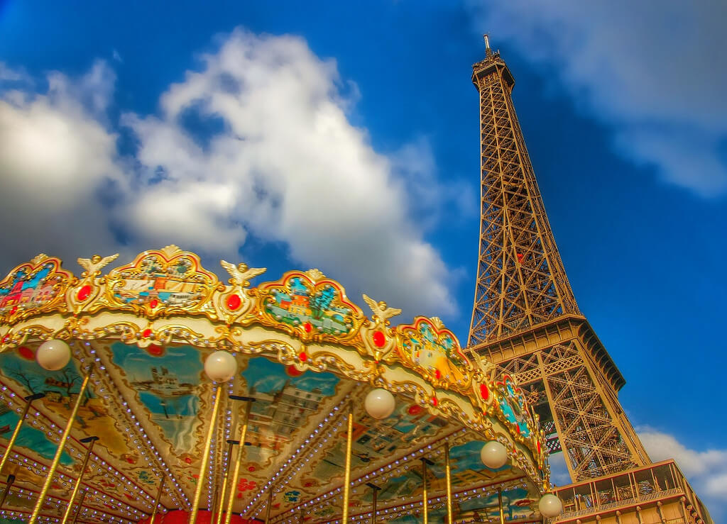 alyssa BLACK. - carousel | eiffel tower.