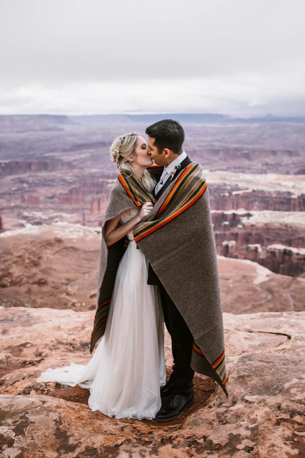 Hearnes Elopement Photography - Canyonlands National Park Moab Wedding