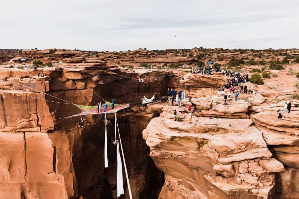 Hearnes Elopement Photography - moab canyon spacenet wedding