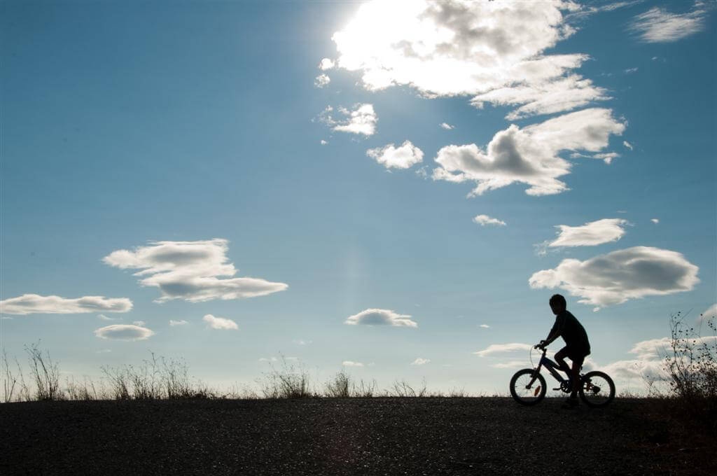 Ana GR - bicycle silhouette