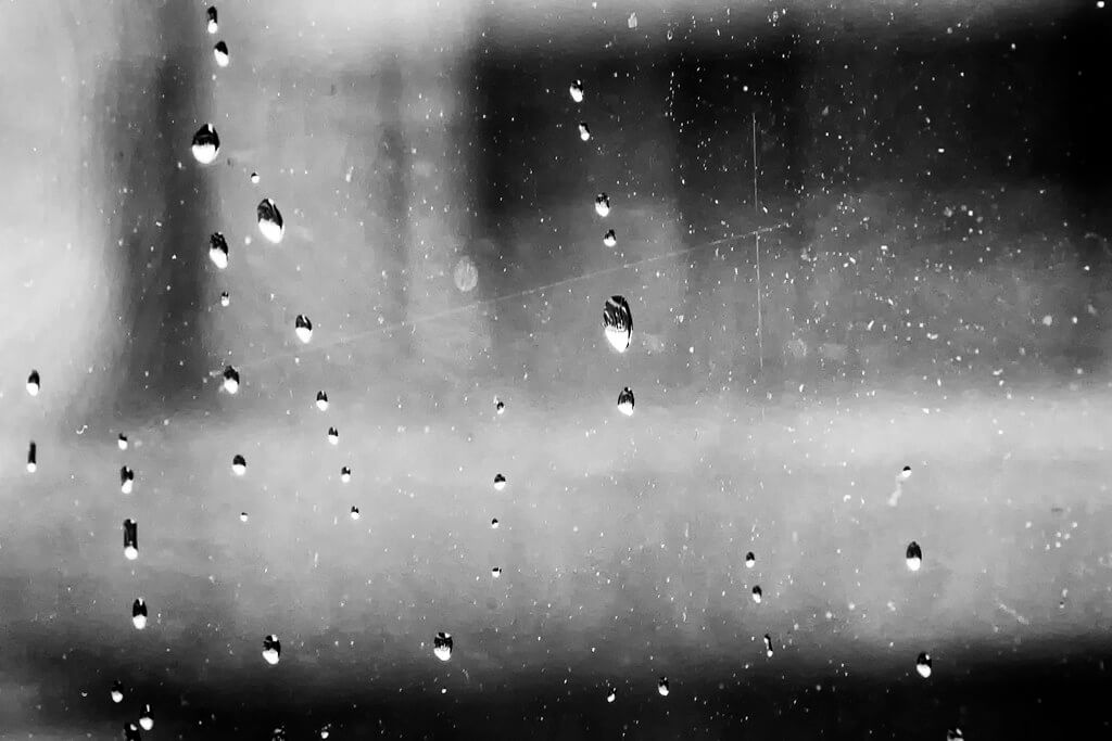 Paul van de Velde - raindrops on window