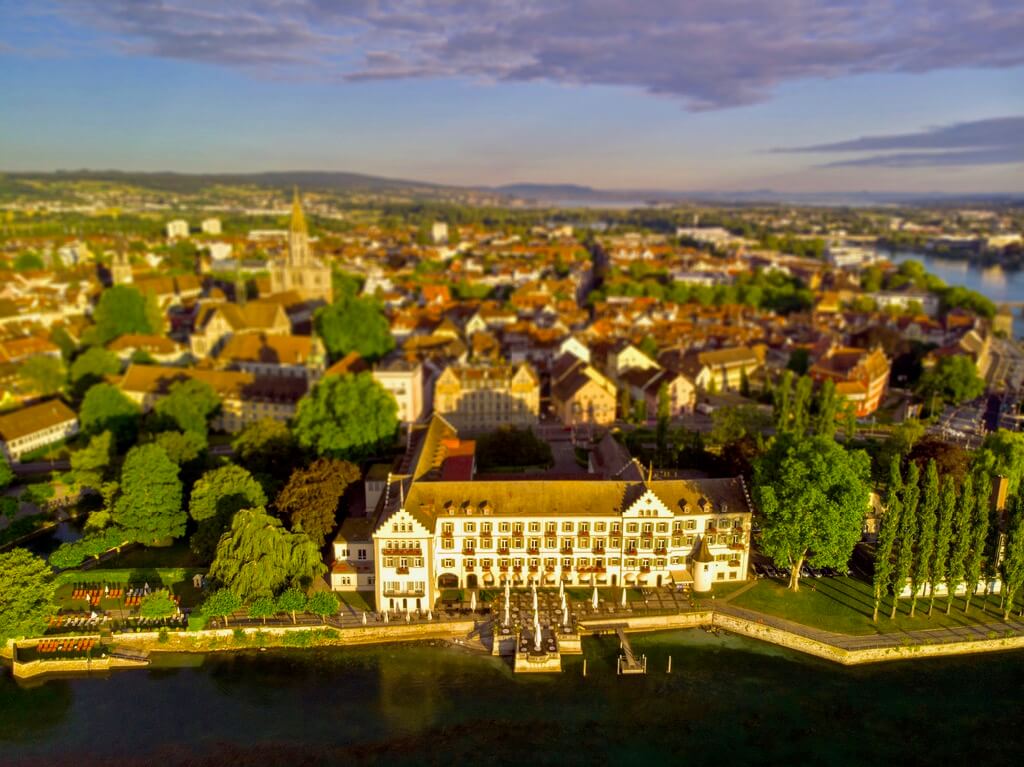 Paul Newton - Steigenberger Hotel, Konstanz, Germany