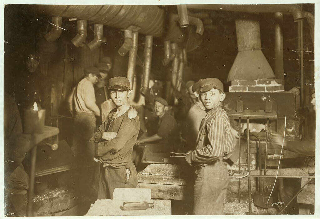 Lewis Wickes Hine - glass works at midnight