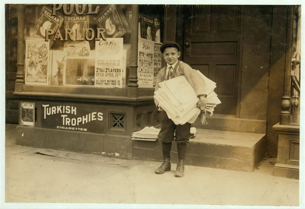 Lewis Wickes Hine - newsie in Washington DC