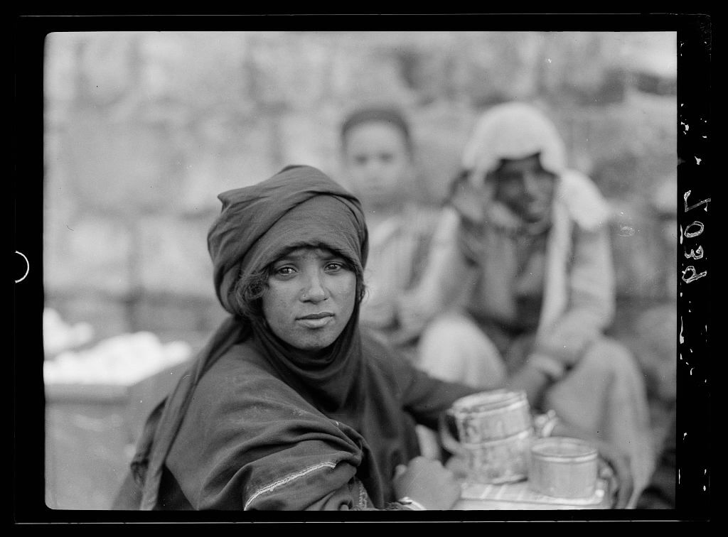 Bedouin girl in Tiberias