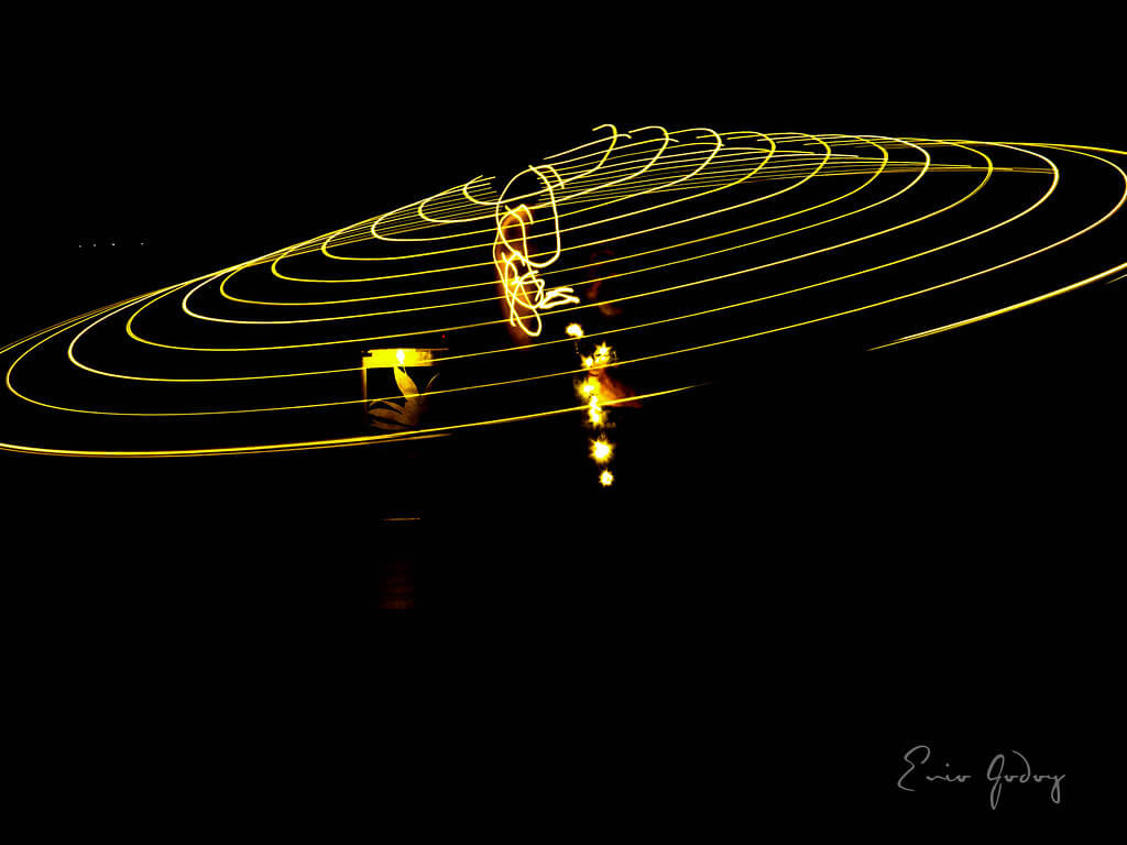 Enio Godoy - Light Painting